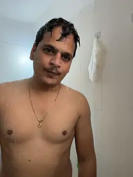 Snapshot of the_guy_u_desire chatting on March 2026 05:57:02 AM the guy u desire online show from March 2026 05:57:02 AM