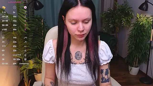 kittenlolla online show from April 2026 05:38:01 AM