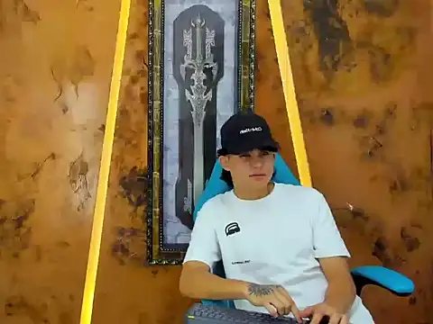 monky 0002 online show from June 2026 08:03:01 PM