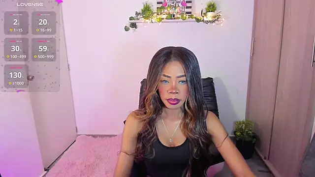 Snapshot of ariabrown23 chatting on May 2026 01:02:02 AM ariabrown23 online show from May 2026 01:02:02 AM