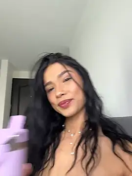 Bella Smithe online show from June 2026 04:33:01 PM
