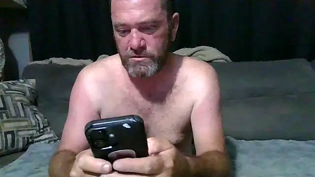 Snapshot of Beaededpainter chatting on June 2026 01:28:02 AM Beaededpainter online show from June 2026 01:28:02 AM