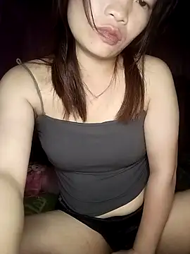 Snapshot of -Tristina- chatting on May 2026 07:33:02 PM -Tristina- online show from May 2026 07:33:02 PM