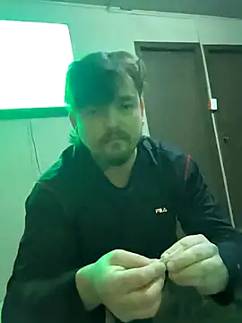 vikingo3333 online show from April 2026 07:42:01 AM