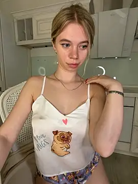 BellaSuns online show from May 2026 10:33:01 AM