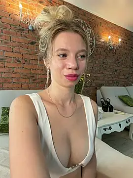 BellaSuns online show from July 2026 11:52:02 PM