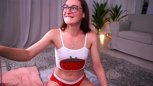 KaelisRose online show from July 2026 09:47:01 AM