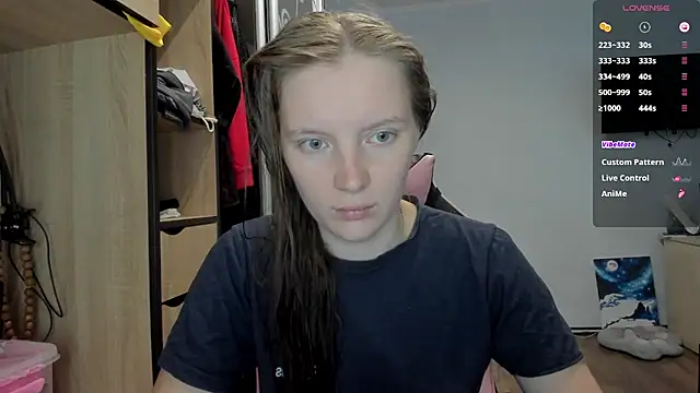 Mary Blu online show from September 2025 09:55:02 AM