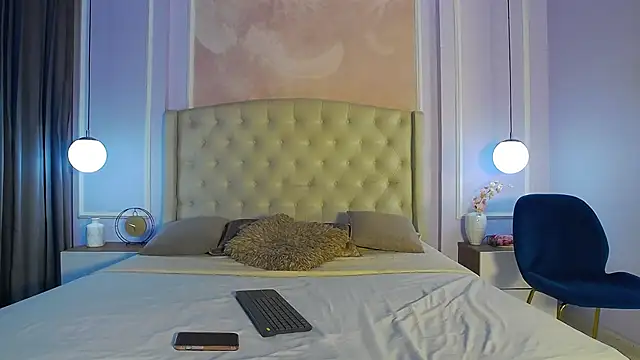 LiaTrainor online show from March 2026 12:45:01 PM