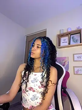 Franchezcaa  online show from July 2026 07:44:01 PM