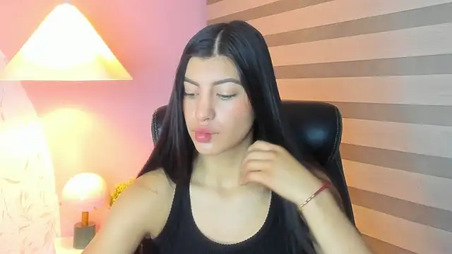 Snapshot of LILY_BRM chatting on June 2026 08:40:02 PM LILY BRM online show from June 2026 08:40:02 PM