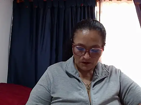 Snapshot of _BellaNocturna chatting on June 2026 07:25:02 PM BellaNocturna online show from June 2026 07:25:02 PM
