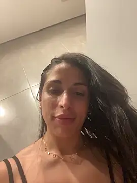 Snapshot of sweetwanda chatting on May 2026 03:29:01 PM sweetwanda online show from May 2026 03:29:01 PM