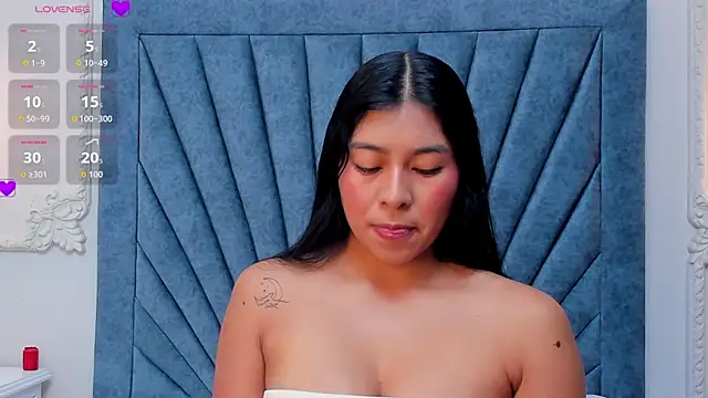 Leandra-Johnson online show from April 2026 01:51:02 PM