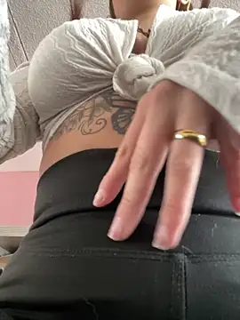 Baby Pink Love online show from May 2026 03:38:02 PM