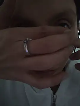 Naomimolie online show from March 2026 12:05:03 PM