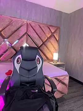 Cherry Charlottee online show from March 2026 07:32:01 PM