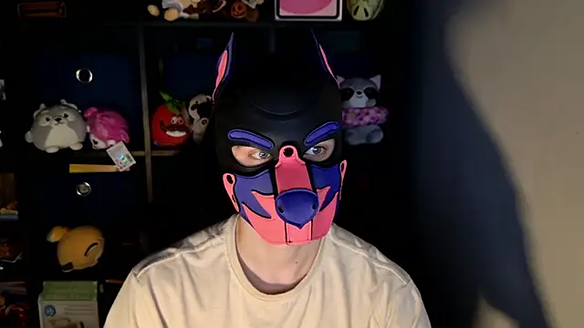 Snapshot of MellPUP chatting on June 2026 11:40:02 AM MellPUP online show from June 2026 11:40:02 AM