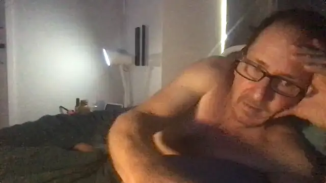 Snapshot of MrBombasticxxx chatting on May 2026 11:01:01 PM MrBombasticxxx online show from May 2026 11:01:01 PM