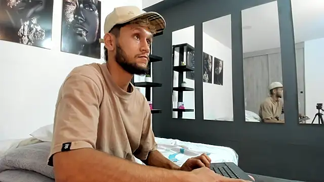 Snapshot of TedyX99 chatting on March 2026 09:10:02 AM TedyX99 online show from March 2026 09:10:02 AM