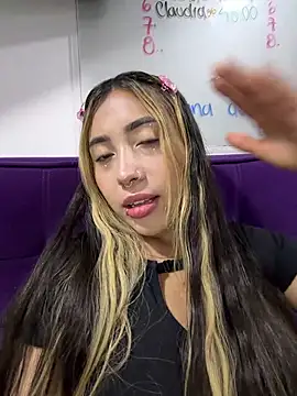 ManuelaVeeleez online show from March 2026 05:30:02 AM