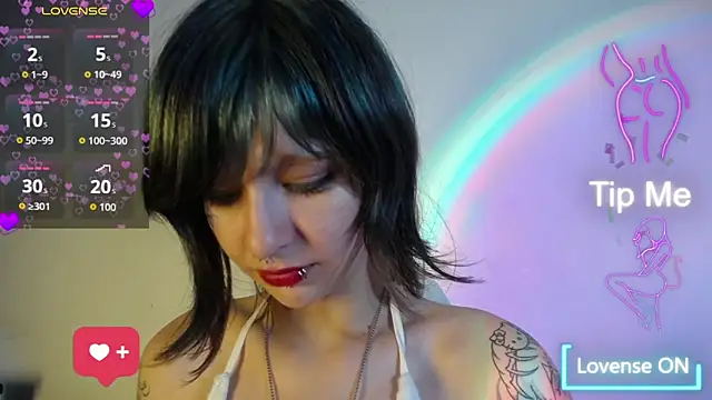 Snapshot of Angel__Dreams chatting on June 2026 03:45:01 AM Angel Dreams online show from June 2026 03:45:01 AM