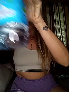 Emilyvuxa online show from May 2026 05:15:02 AM