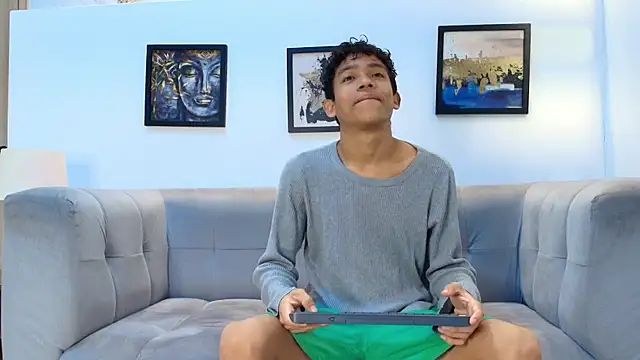 SKINNY BOYXXX online show from April 2026 07:17:01 AM