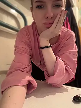 KayShaw online show from April 2026 05:14:02 PM