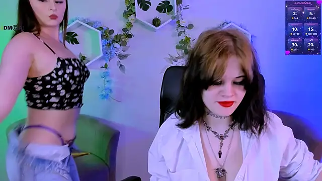 Snapshot of miss_courtney_ chatting on July 2026 08:41:02 AM miss courtney online show from July 2026 08:41:02 AM
