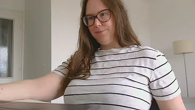 Snapshot of CelineThompson chatting on May 2026 11:50:01 AM CelineThompson online show from May 2026 11:50:01 AM