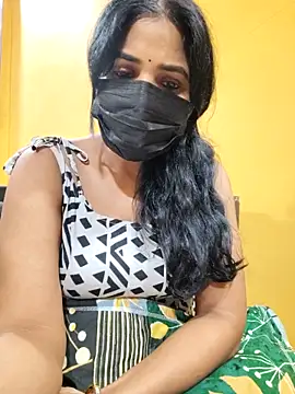 Snapshot of porvi_bebs chatting on May 2026 04:04:01 PM porvi bebs online show from May 2026 04:04:01 PM