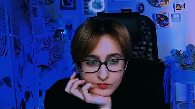 LixeLuna online show from April 2026 06:27:01 AM