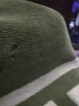 Snapshot of Pop1977 chatting on April 2026 01:53:01 PM Pop1977 online show from April 2026 01:53:01 PM