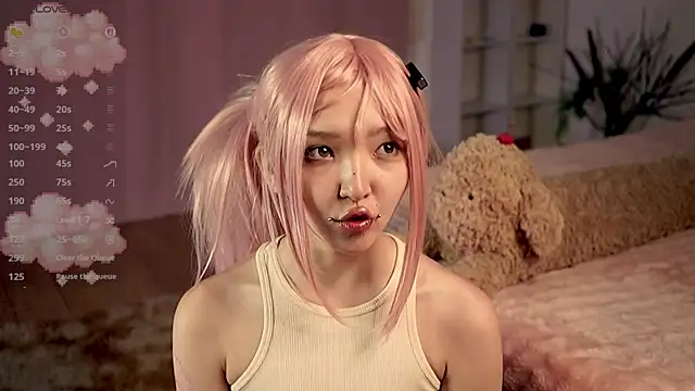 Linhmew online show from July 2026 11:44:01 PM