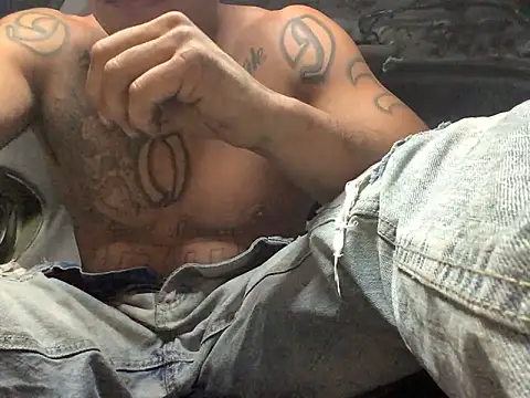 Snapshot of Donkie909 chatting on April 2026 09:29:01 AM Donkie909 online show from April 2026 09:29:01 AM