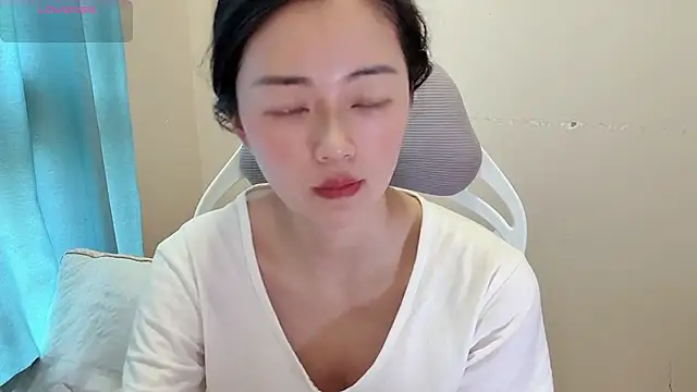 Snapshot of jinxiyao01 chatting on July 2026 02:38:01 AM jinxiyao01 online show from July 2026 02:38:01 AM
