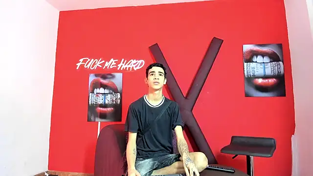 SKYN MAN online show from March 2026 01:21:01 AM