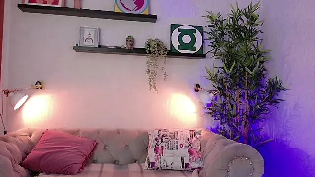 Katalinalee online show from April 2026 08:48:01 PM