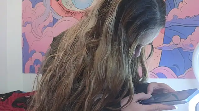Caroline hernandes online show from June 2026 12:51:02 PM