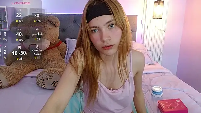 Snapshot of Celeste__London chatting on May 2026 07:20:02 PM Celeste London online show from May 2026 07:20:02 PM