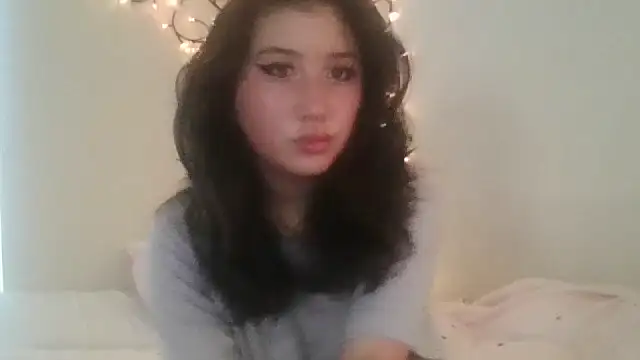 Snapshot of Silverbabyyy2007 chatting on June 2026 01:22:01 AM Silverbabyyy2007 online show from June 2026 01:22:01 AM