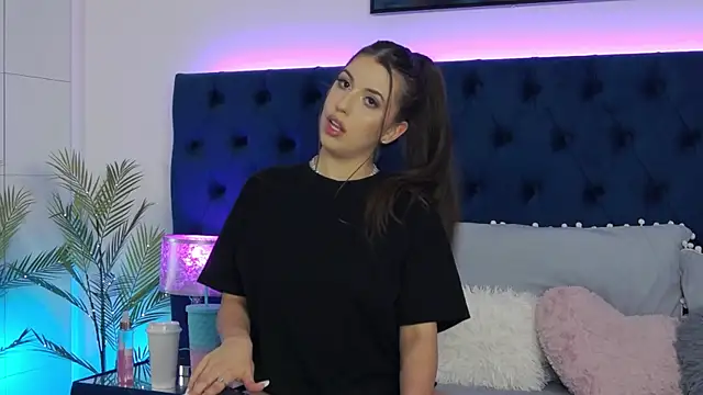 VenusSinclairr online show from April 2026 11:41:01 PM