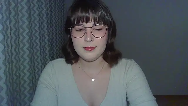 ClaraHard online show from April 2026 05:29:01 PM