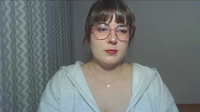 ClaraHard online show from June 2026 07:14:01 PM