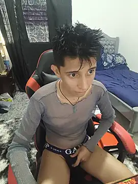 Snapshot of gomitaboy1 chatting on June 2026 07:04:02 PM gomitaboy1 online show from June 2026 07:04:02 PM