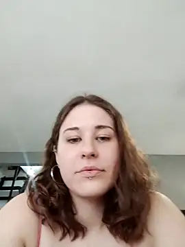 Snapshot of beluve_l chatting on March 2026 05:58:02 PM beluve l online show from March 2026 05:58:02 PM