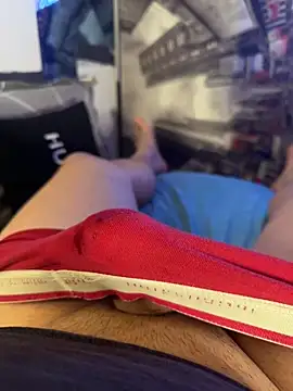 MatthewEmme2121 online show from May 2026 10:49:01 PM