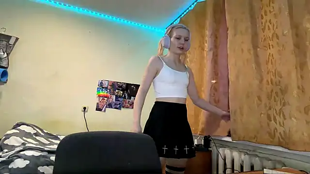 LolaSpermina online show from March 2026 05:08:01 PM