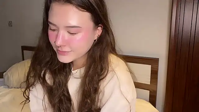 KristieKitty online show from May 2026 01:25:02 AM